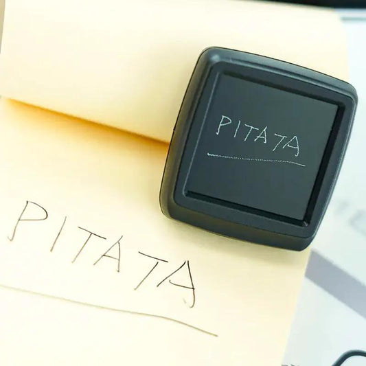 PITATA Palm Peeker by Difatta