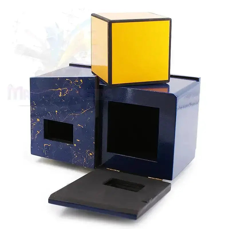 Die Box - Window by Difatta