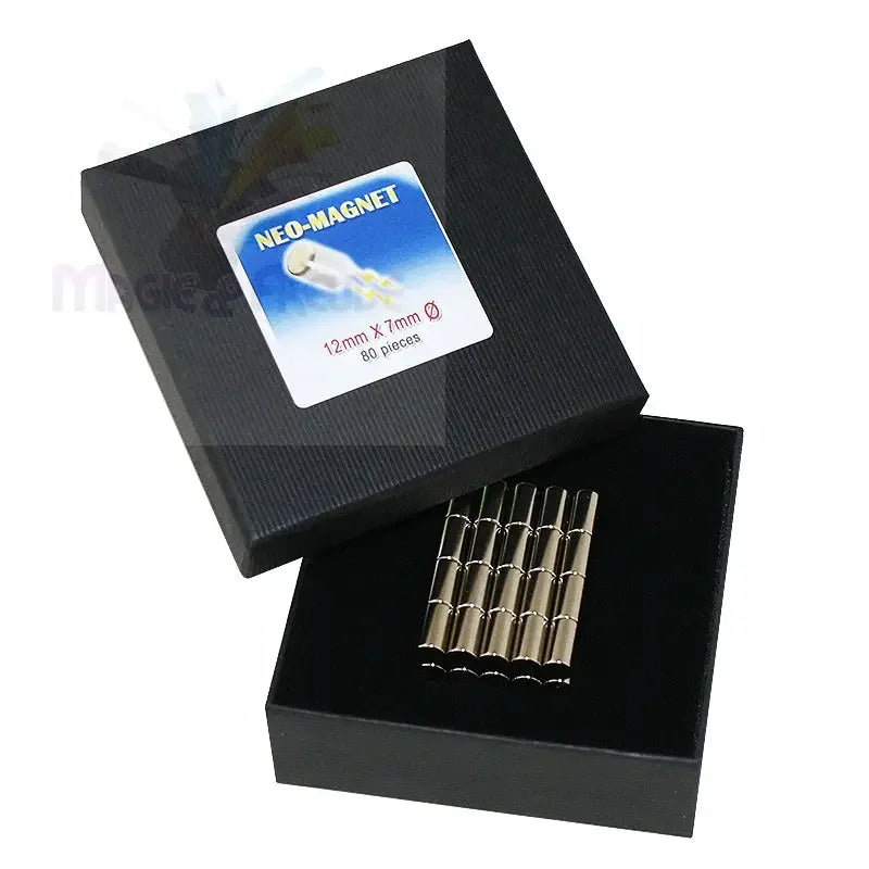 Neodym Magnete 12x7mm in schwarzer Geschenkbox, Zaubertricks Zubehör bei DeinZaubershop.com