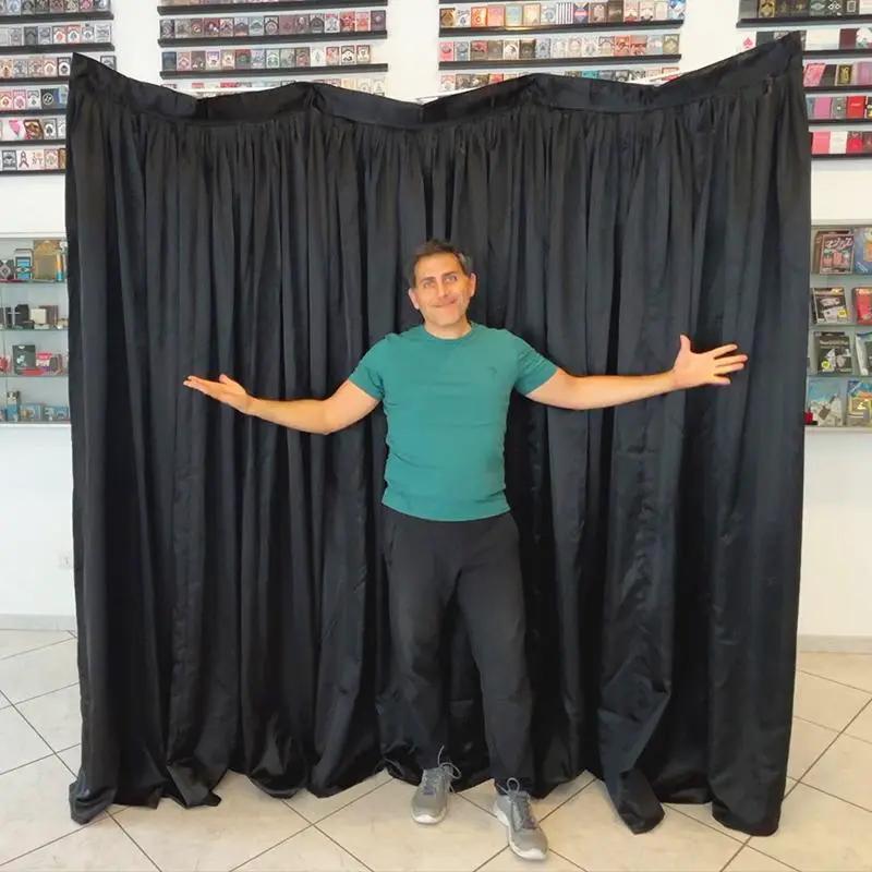 Instant Backdrop - with black cloth by Difatta