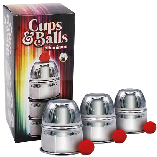 Ein Zaubertrickset ’Cups & Balls’ aus Aluminium mit drei roten Kugeln.