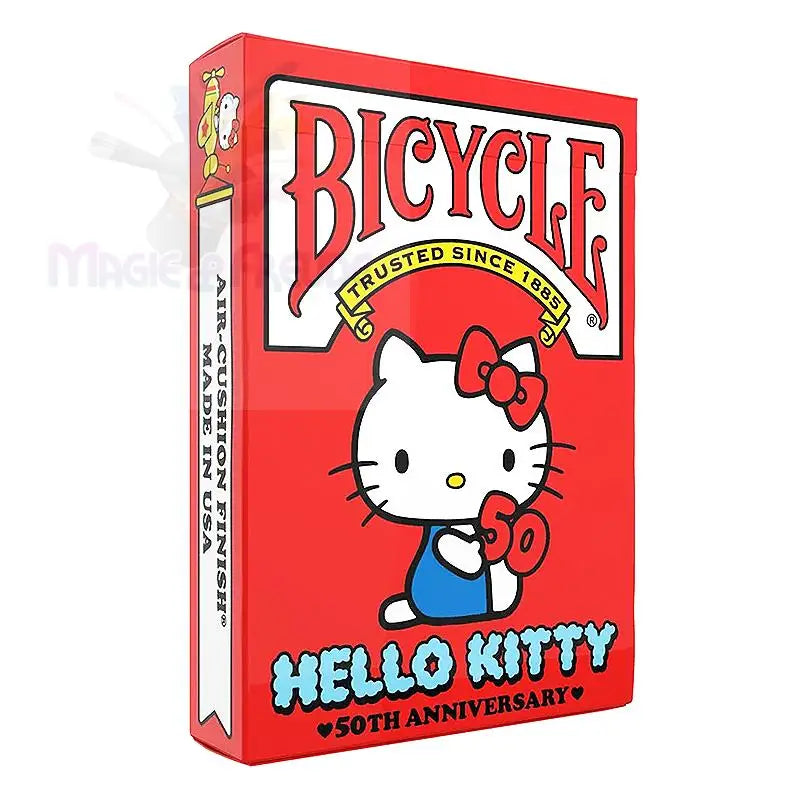 Ein rotes Kartenspiel von Bicycle mit Hello Kitty zum 50-jährigen Jubiläum.