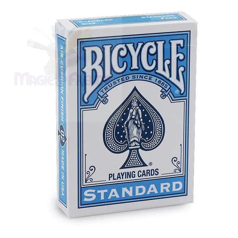 Ein neues, versiegeltes Deck von Bicycle Standard Spielkarten mit blauen Akzenten.