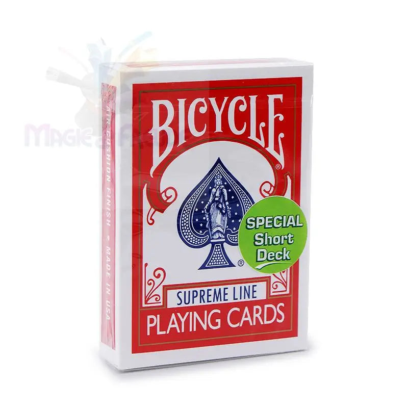Ein versiegeltes Deck von Bicycle Supreme Line Spielkarten mit einem ’Special Short Deck’ Etikett.