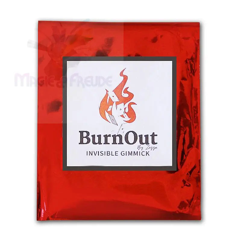 Eine rechteckige, rote, glänzende Verpackung mit einem weißen Etikett mit einem orangefarbenen Flammenmotiv und den Worten ’BurnOut’ und ’INVISIBLE GIMMICK’.