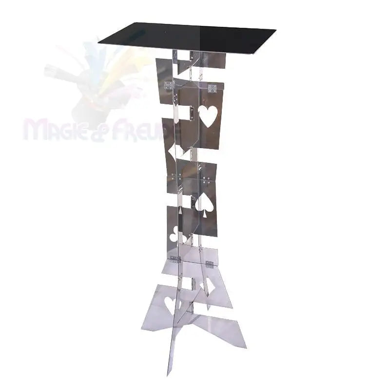 Zusammenklappbarer Zaubertisch aus Metall mit Ausschnitten für Spielkartenfarben.
