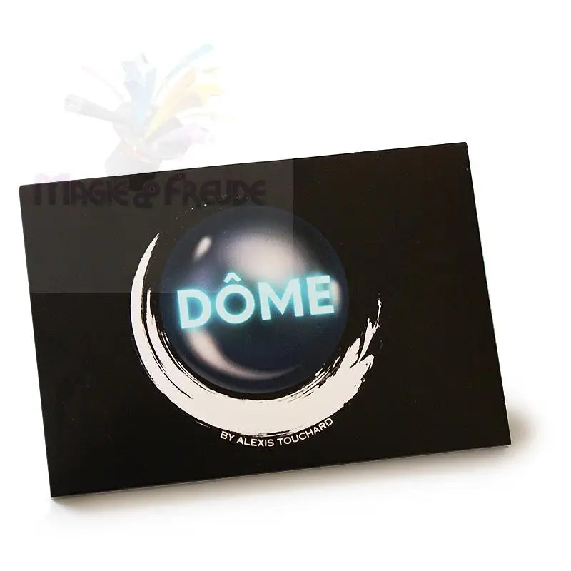 Eine schwarze, rechteckige Schachtel mit einem leuchtend blauen ’DÔME’-Logo und einem weißen, kreisförmigen Pinselstrichmuster.