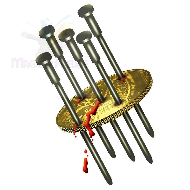 Eine von sechs Nägeln aufgespießte Goldmünze, aus deren Einstichen Blut tropft.