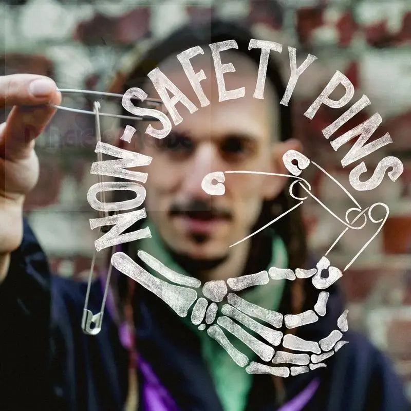 Non-Safety Pins by Juan Colàs - Magic Product