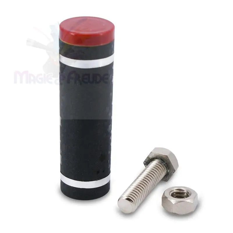 Ein schwarzer zylindrischer Magnet mit roter Kappe und zwei silbernen Bändern, begleitet von einer silbernen Schraube und Mutter.