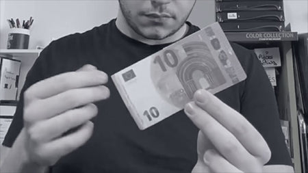 Cash-Out di Marco Markiewicz