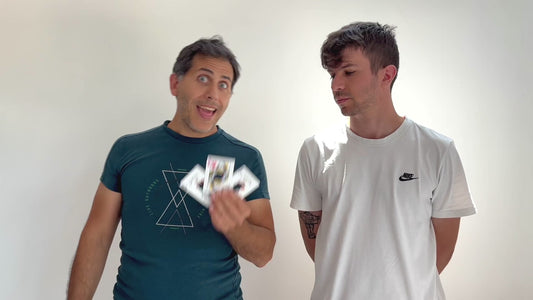 Guillotine Finger Card - Bicycle