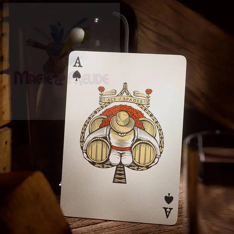 Eine Pik-As-Spielkarte mit einem einzigartigen Design.