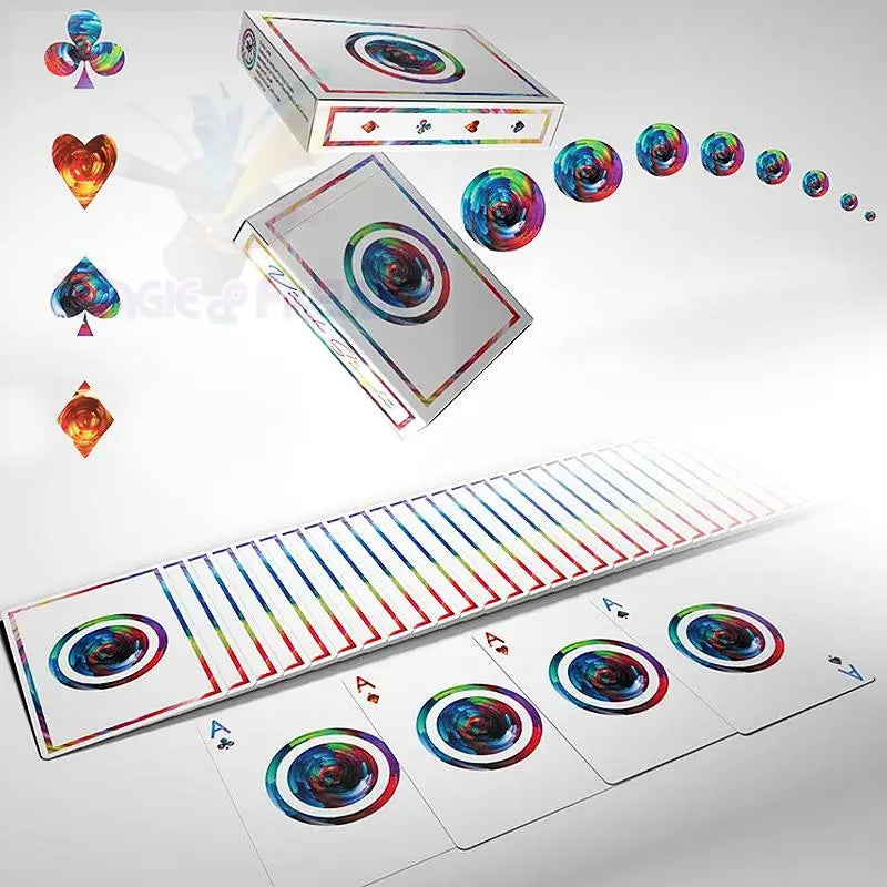 Ein Spielkartenset mit Regenbogenwirbelmotiven.