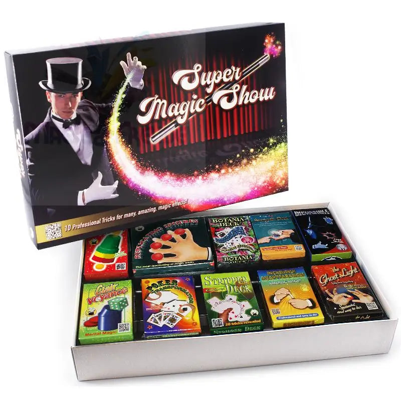 Ein Zaubertrickset in einer offenen Schachtel, in der sich verschiedene kleinere Trickboxen befinden.