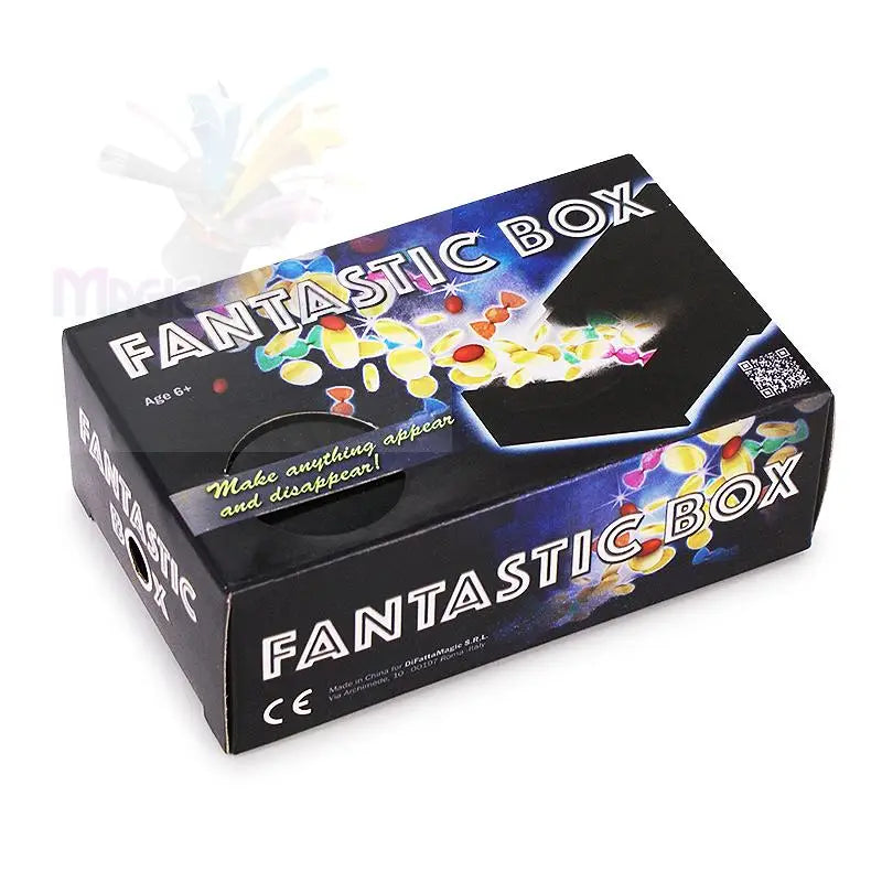 Eine schwarze Zauberkiste, die Gegenstände erscheinen und verschwinden lässt.