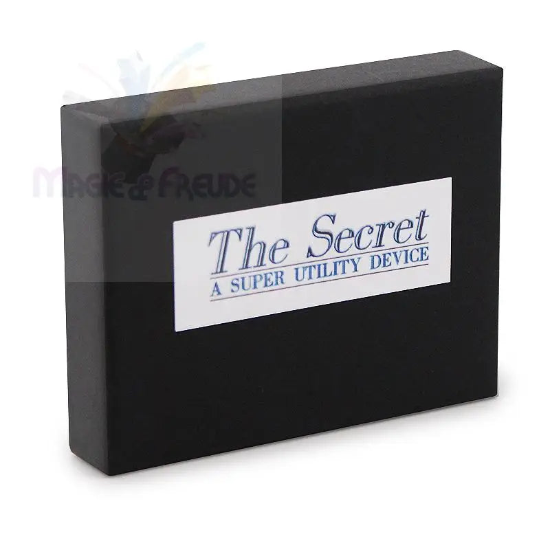 Eine rechteckige schwarze Schachtel mit einem weißen Etikett.