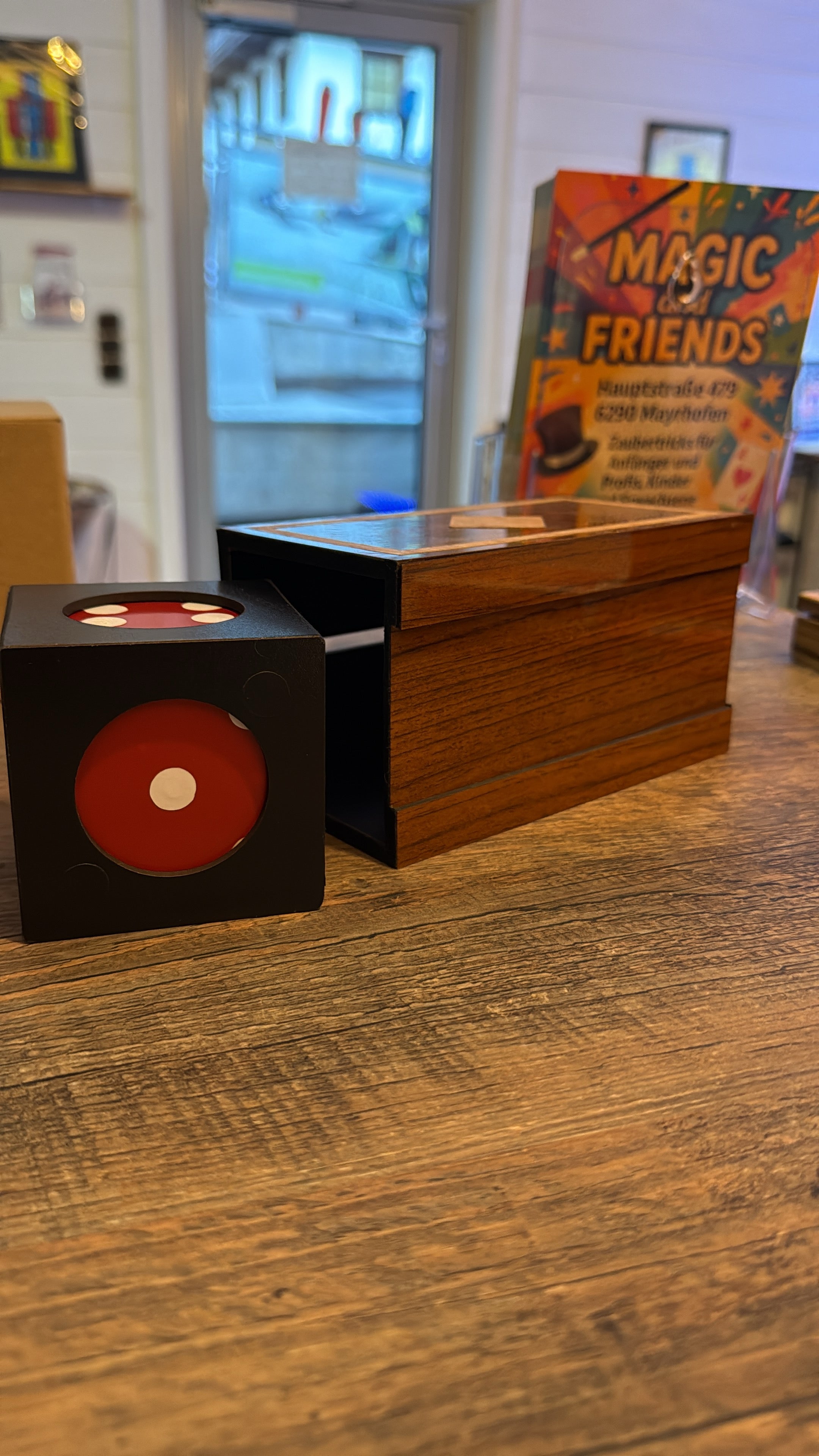 Express Dice by Tora Magic