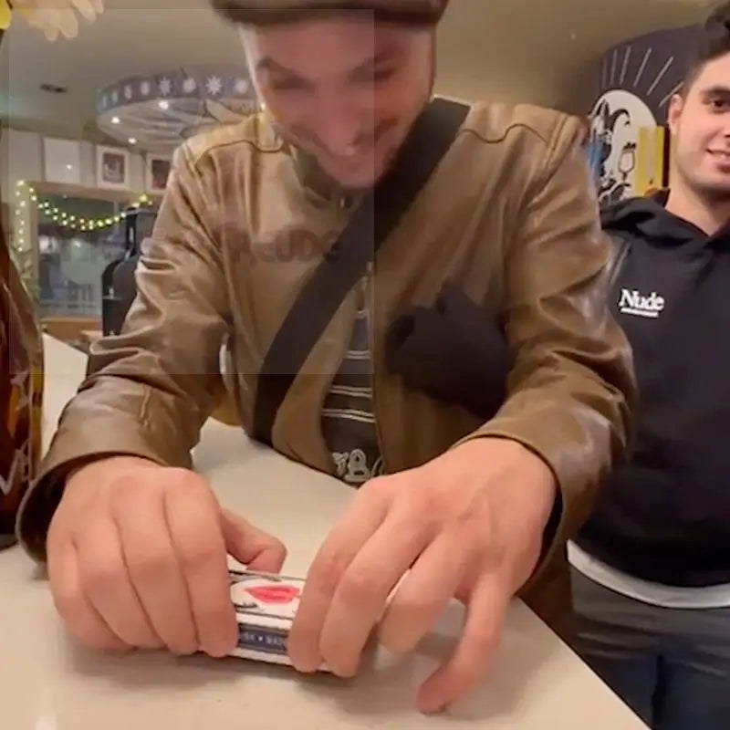 Unliftable by Iñaki and Javier Franco - Magic Product