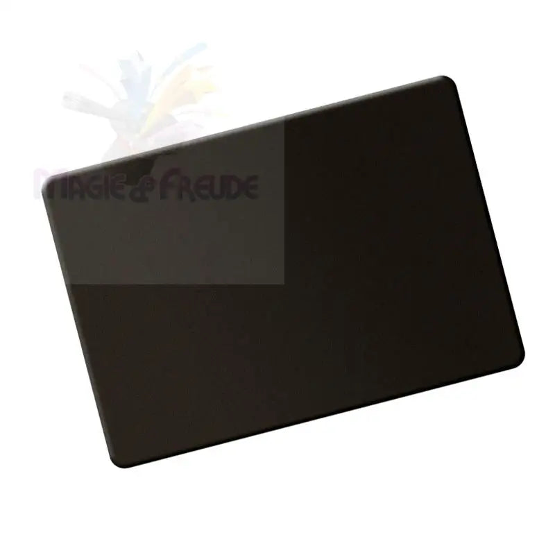 Dunkles, rechteckiges, elektronisches Gerät mit abgerundeten Ecken.