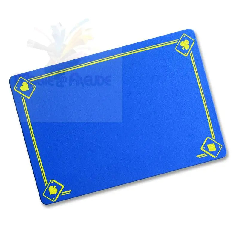 Blaue Spielkartenmatte mit gelben Farbsymbolen.