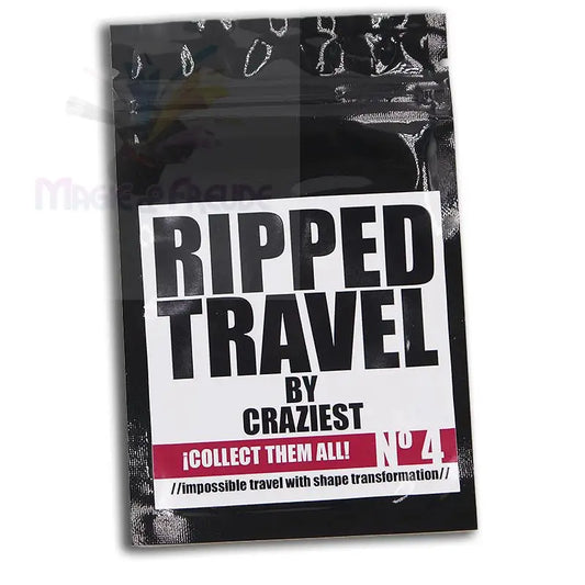 Ein schwarzer Beutel mit weißem Etikett für ’Ripped Travel’-Produkte.